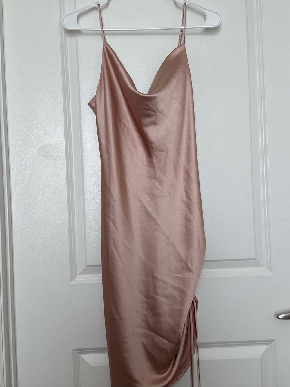 ✨5 for $25✨ F21 Blush Pink Satin Cami Top
